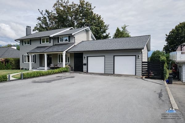 3089 Starlight Way, Coquitlam (1 Bed)